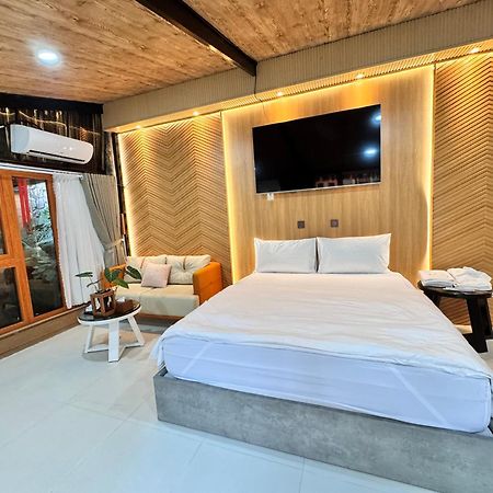 La Garden Homestay Лонгсюен Экстерьер фото