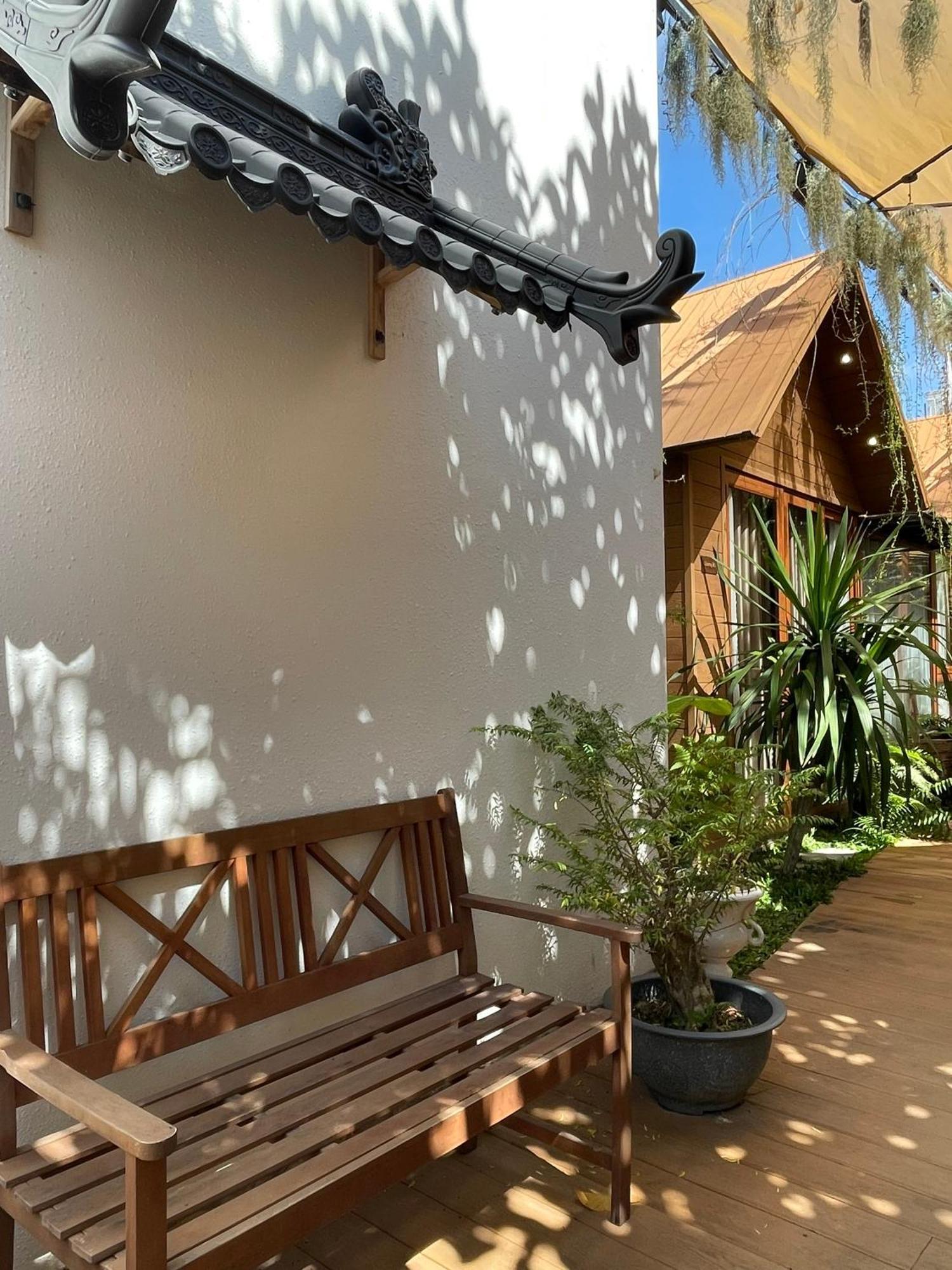 La Garden Homestay Лонгсюен Экстерьер фото