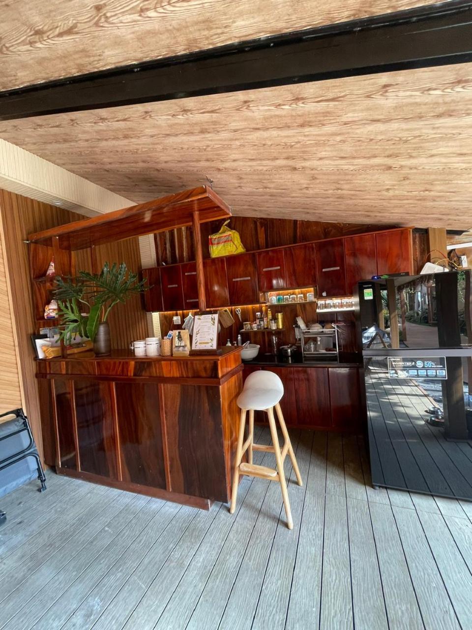 La Garden Homestay Лонгсюен Экстерьер фото